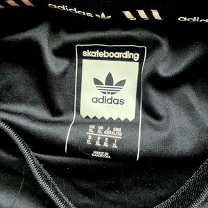 Black breathable shirt
